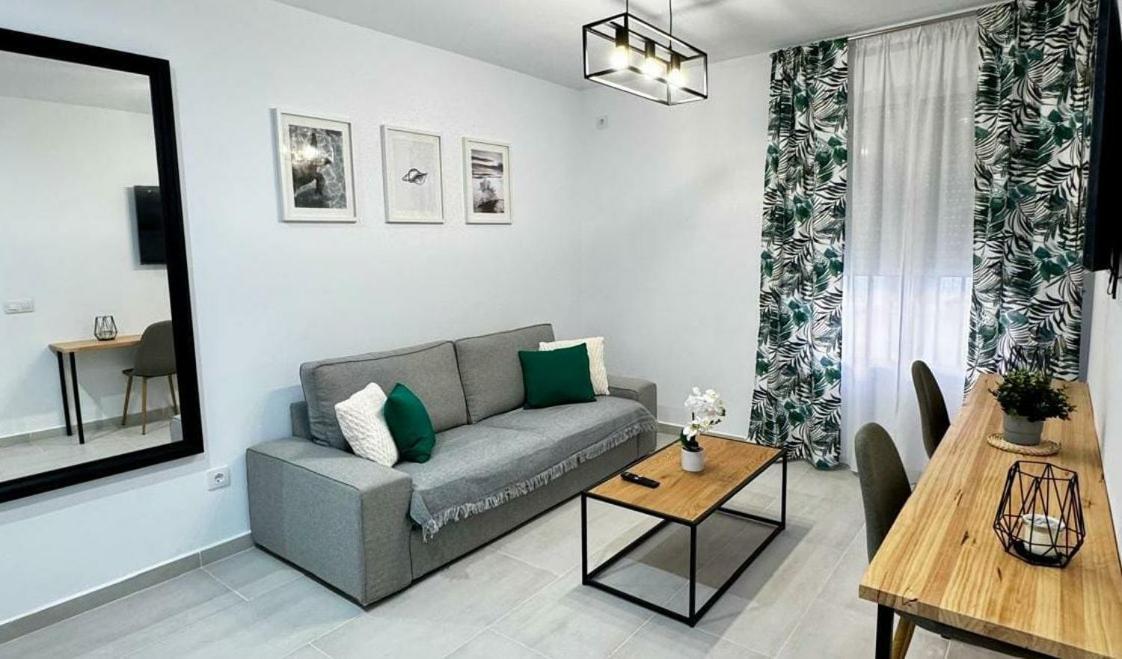 Munoz Fornell 4 Apartment